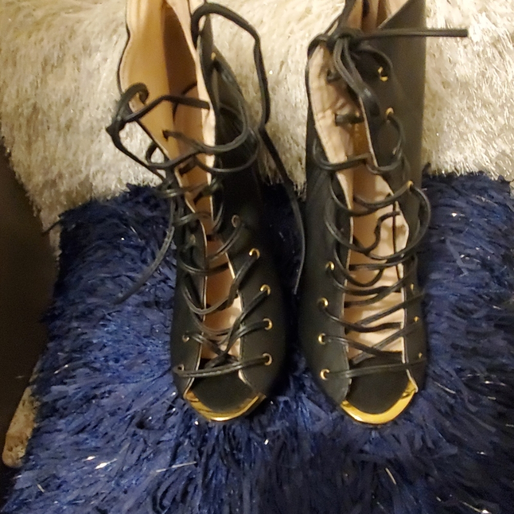 Sexy Lace up Leather Booties